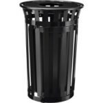 Global Industrial™ Outdoor Slatted Steel Trash Can W/Access Door & Flat Lid 36 Gallon Black