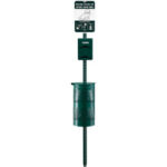 Global Industrial™ Steel Pet Waste Station With Tie-Handle Waste Bags Green