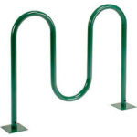 Global Industrial™ Wave Bike Rack 5-Bike Capacity Flange Mount Green