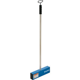 Global Industrial™ Magnetic Nail Sweeper With Release 11"" Cleaning Width