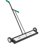 Global Industrial™ Heavy Duty Magnetic Sweeper With Release Lever 36"" Cleaning Width