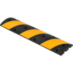Global Industrial™ Rubber Speed Bump 48""L Black W/ Yellow Stripes