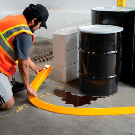 Global Industrial™ Low Profile Spill Berm 10'L x 4""W x 2-1/4""H