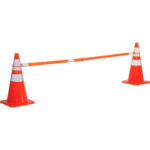 Global Industrial™ Retractable Cone Bar 5' - 8' L Orange w/ Reflective Tape