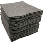 Global Industrial™ Universal Sorbent Pads Lightweight 15""L x 18""W Gray 200/Pack